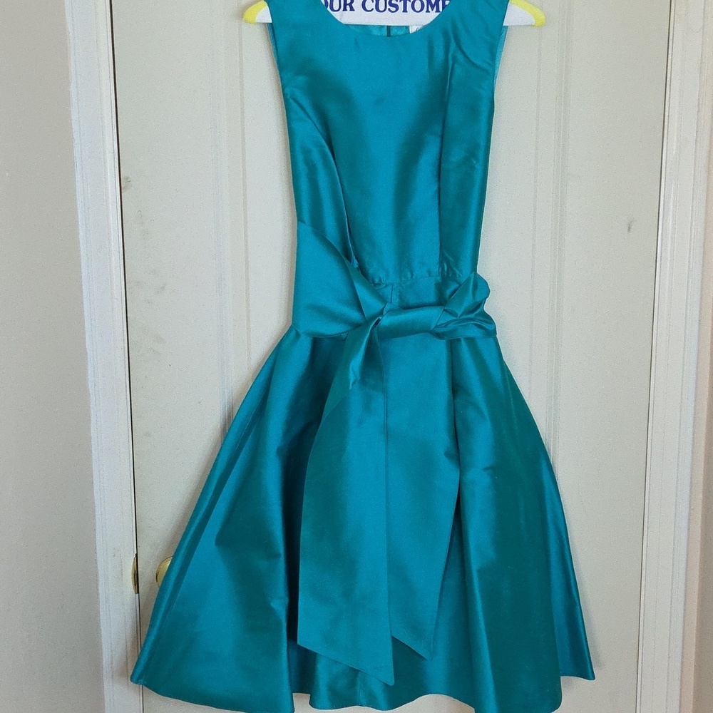 Sarah Campbell‎ dress